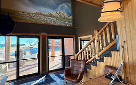 Americas Best Value Inn Wall